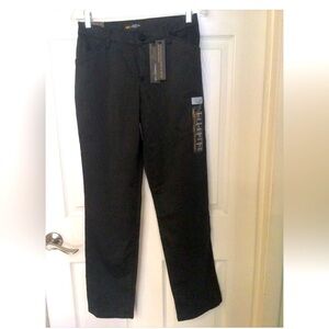 Women’s Lee Effortless Wash & Wear pants Size‎ 2